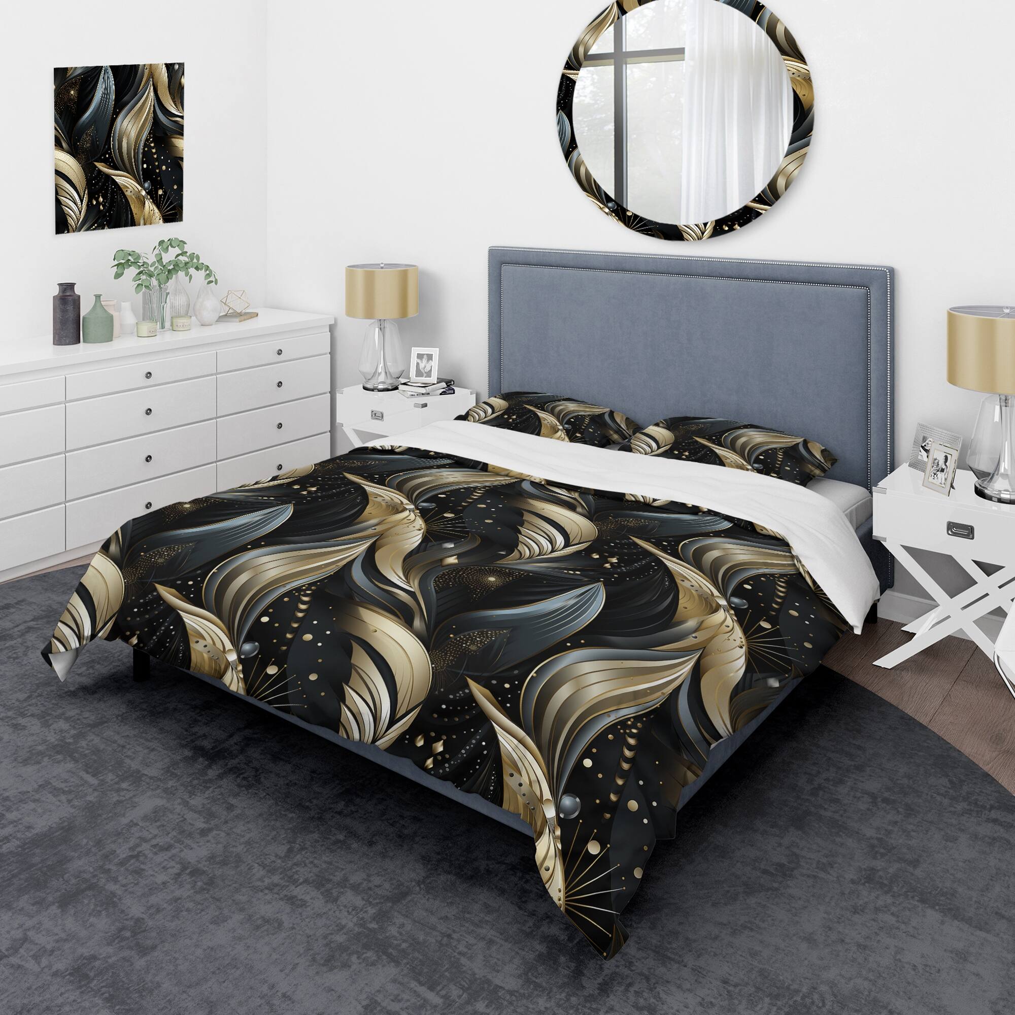 Designart "Deep Black And Gold Elegance" Gold Glam Bedding Cover Set